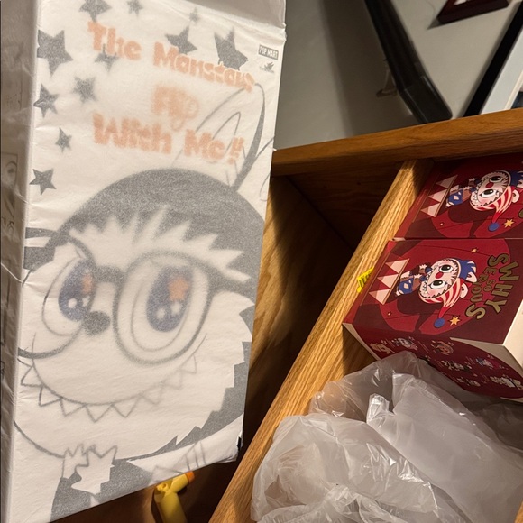 POP MART Authentic sealed in box Labubu Flip with Me!! - Picture 6 of 12